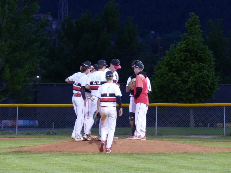 post 320 team huddle