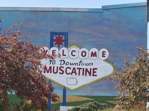 A mural on the side of a building is shown in downtown Muscatine, Iowa, on Monday, Sept. 8, 2025. (AP Photo/Ryan J. Foley.)