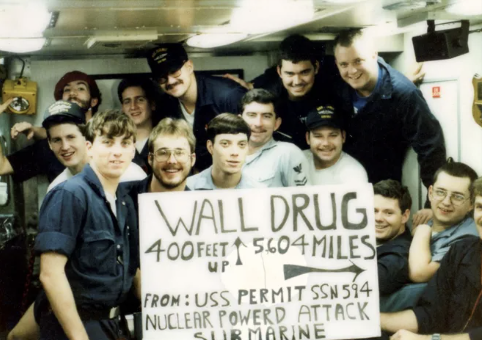 Fact brief: Are there official Wall Drug signs around the world?