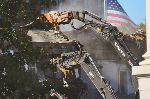 Work continues on the demolition of a part of the East Wing of the White House, Tuesday, Oct. 21, 2025, in Washington, before construction of a new ballroom. (AP Photo/Jacquelyn Martin)