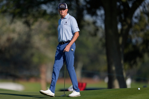 Davis Love III walks on first green during the first round of the RSM Classic golf tournament, Thursday, Nov. 20, 2025, in St. Simons Island, Ga. (AP Photo/Mike Stewart)
